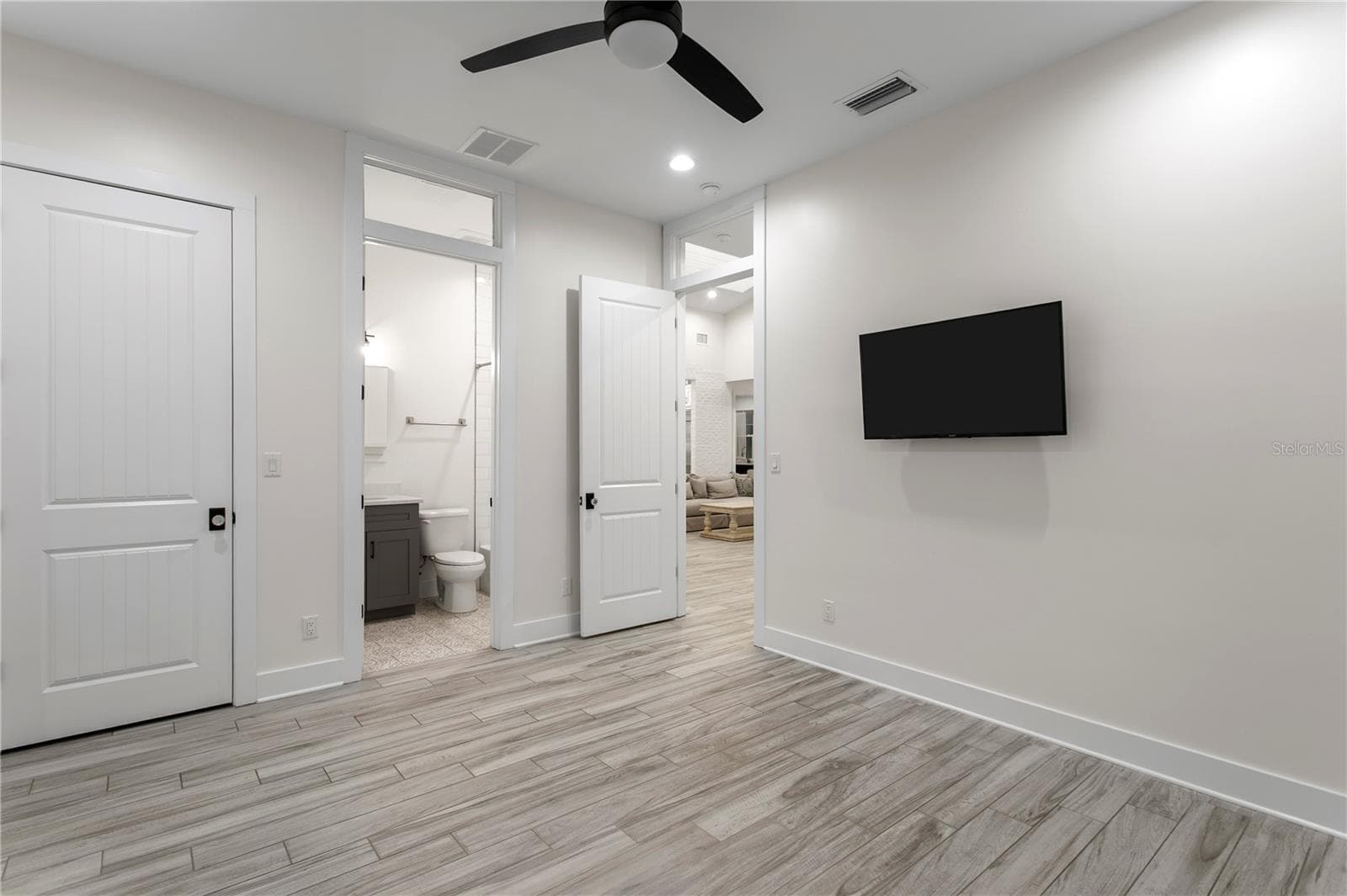 Single Family Residence at 1009 S MORRISON CT, TAMPA, photo 31 of 59