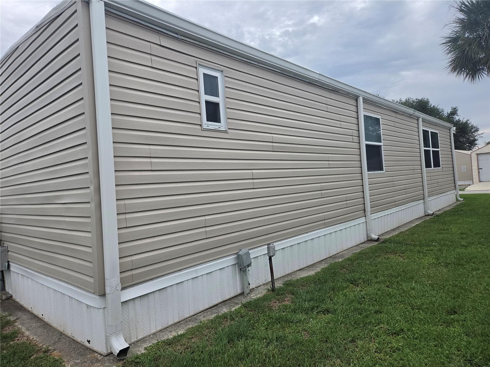 Manufactured Home at 628 LAKESIDE RANCH LN, WINTER HAVEN, photo 6 of 43