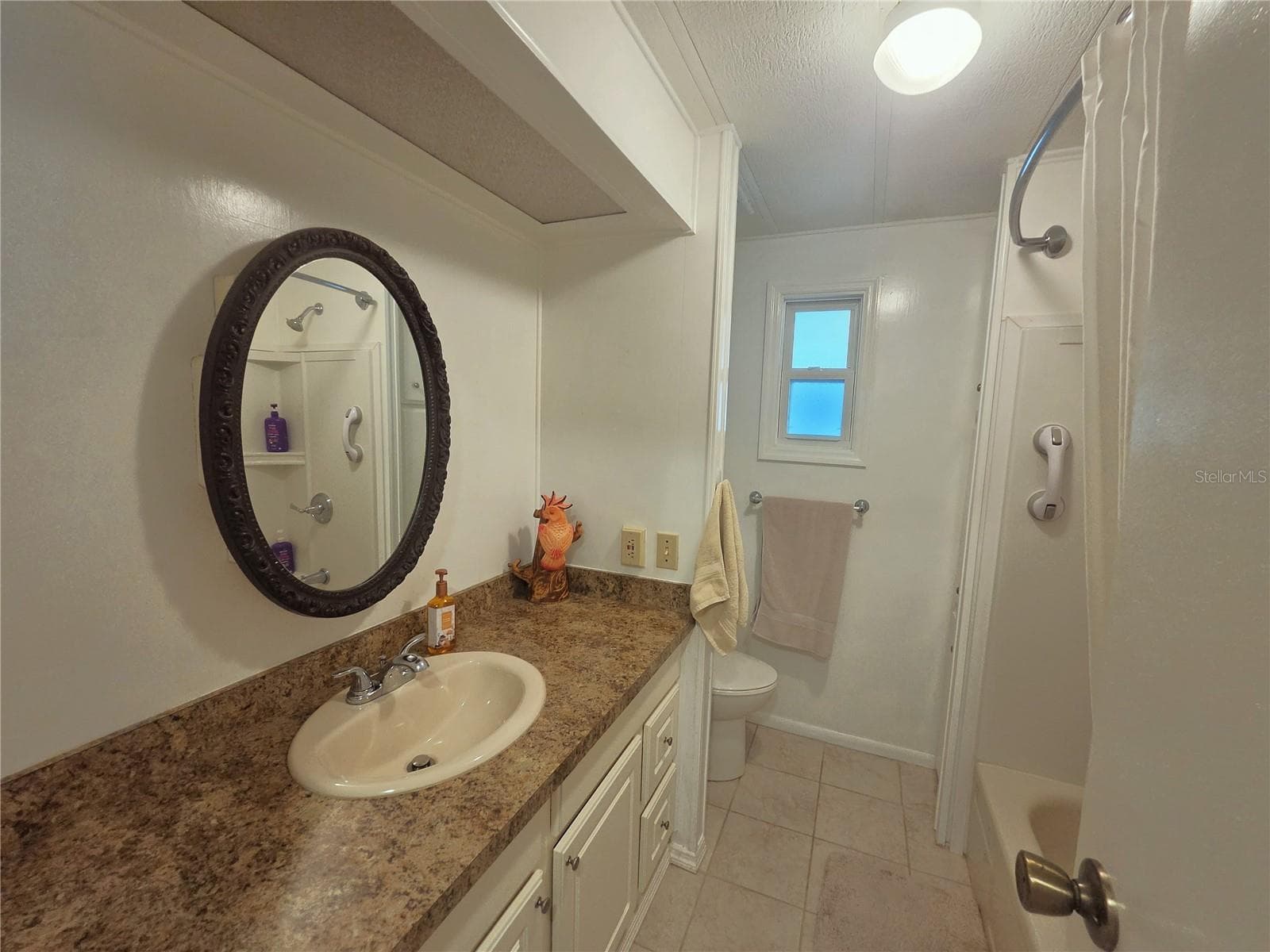 Manufactured Home at 628 LAKESIDE RANCH LN, WINTER HAVEN, photo 18 of 43