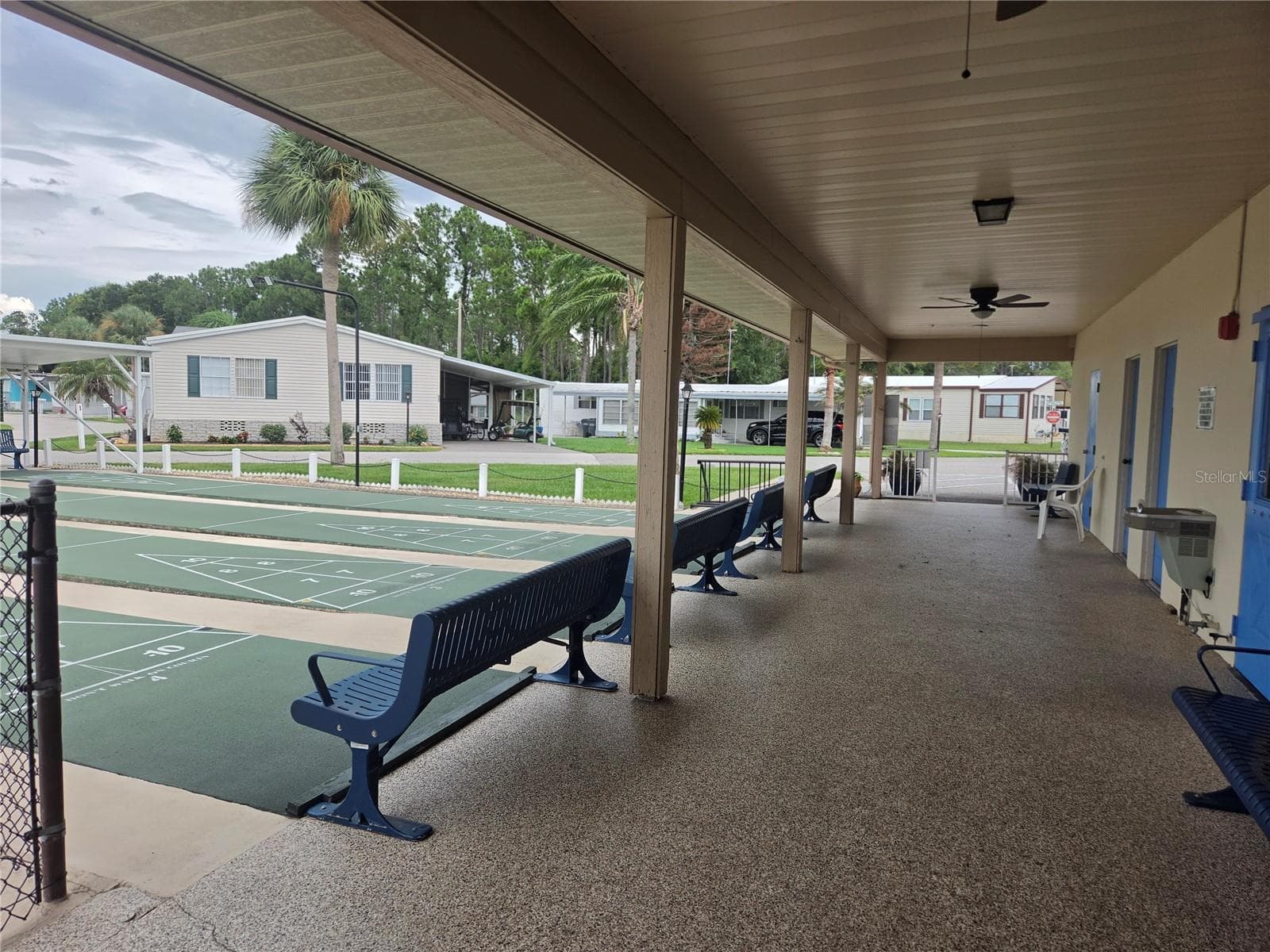 Manufactured Home at 628 LAKESIDE RANCH LN, WINTER HAVEN, photo 40 of 43
