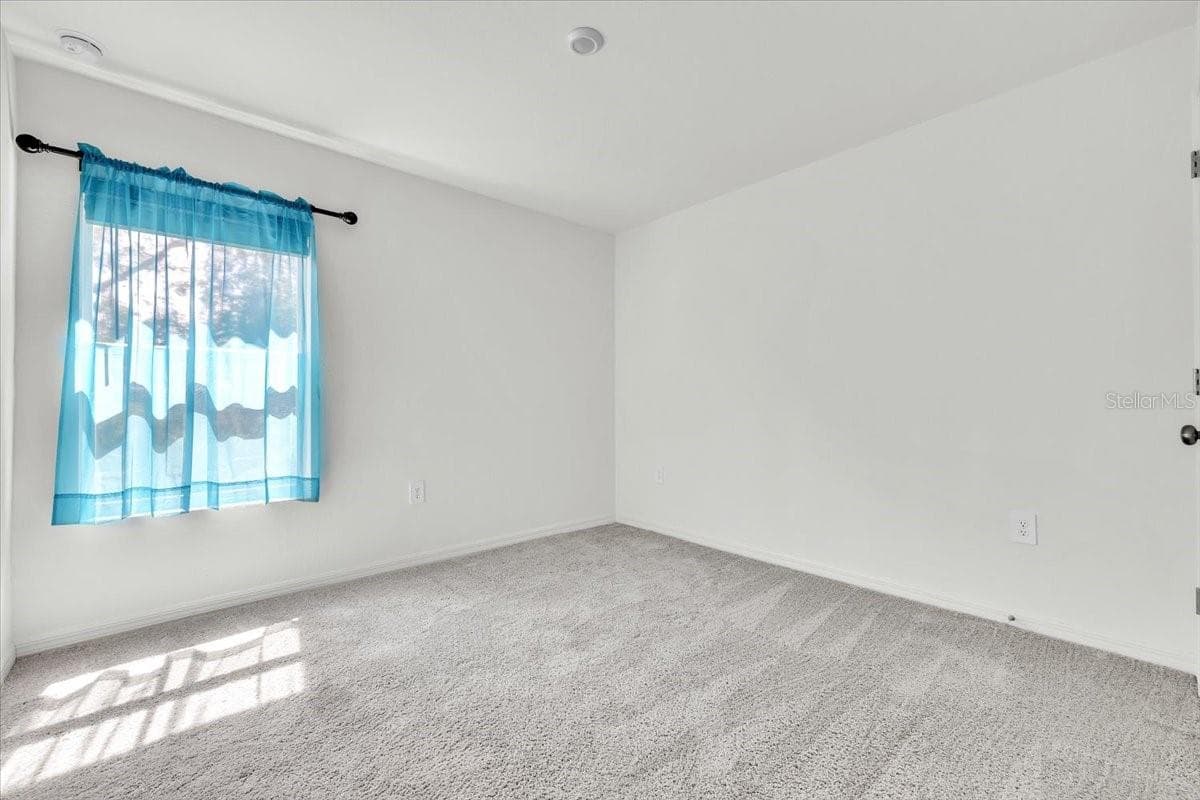 Single Family Residence at 28087 CHINQUAPIN DR, PUNTA GORDA, photo 21 of 38