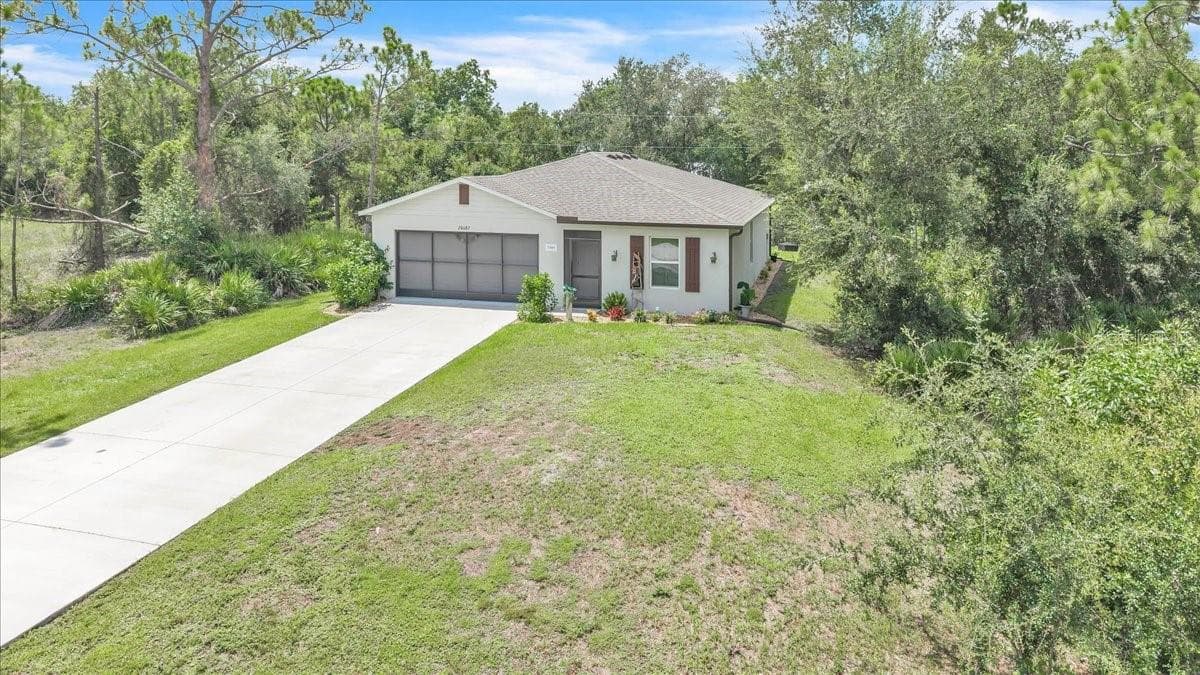 Single Family Residence at 28087 CHINQUAPIN DR, PUNTA GORDA, photo 31 of 38