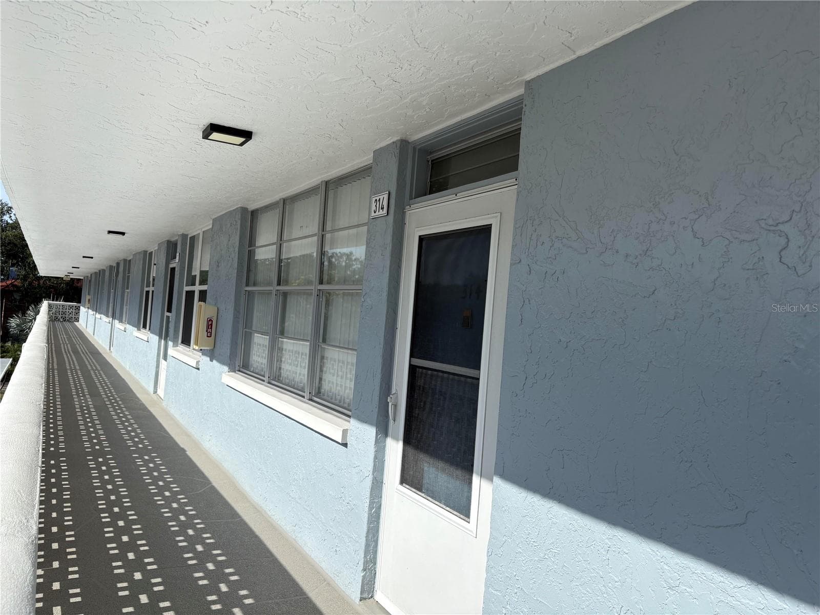 Condominium at 4720 LOCUST ST NE #314, ST PETERSBURG, photo 3 of 13