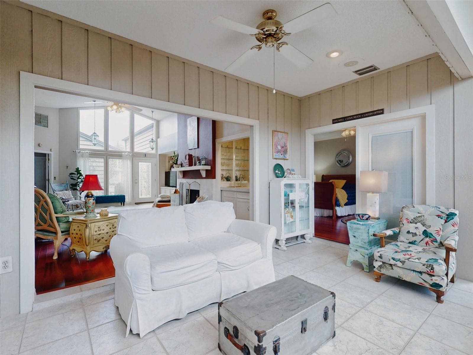 family/florida room - 102 COUNTRY PL, SANFORD