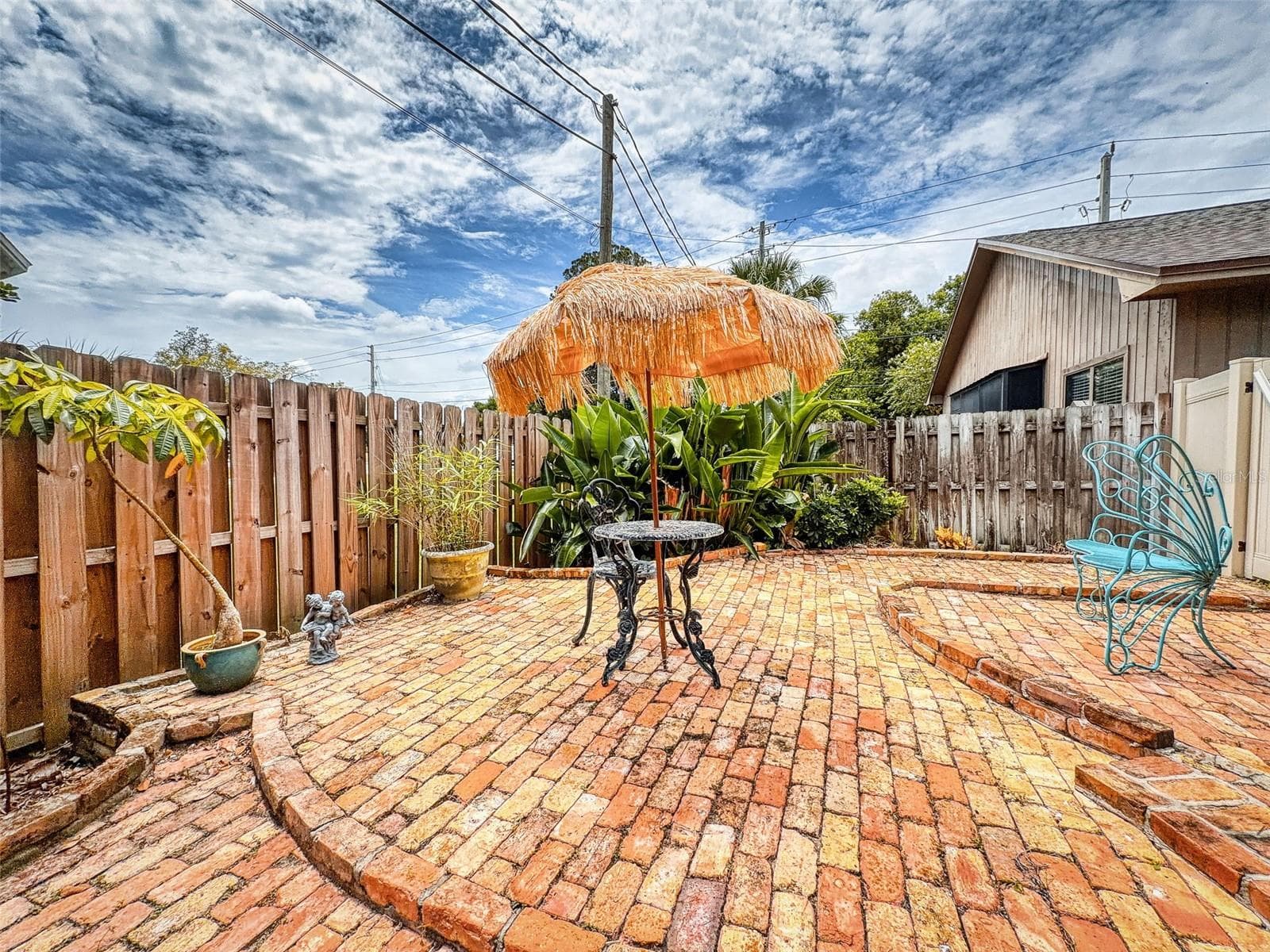 back patio - 102 COUNTRY PL, SANFORD