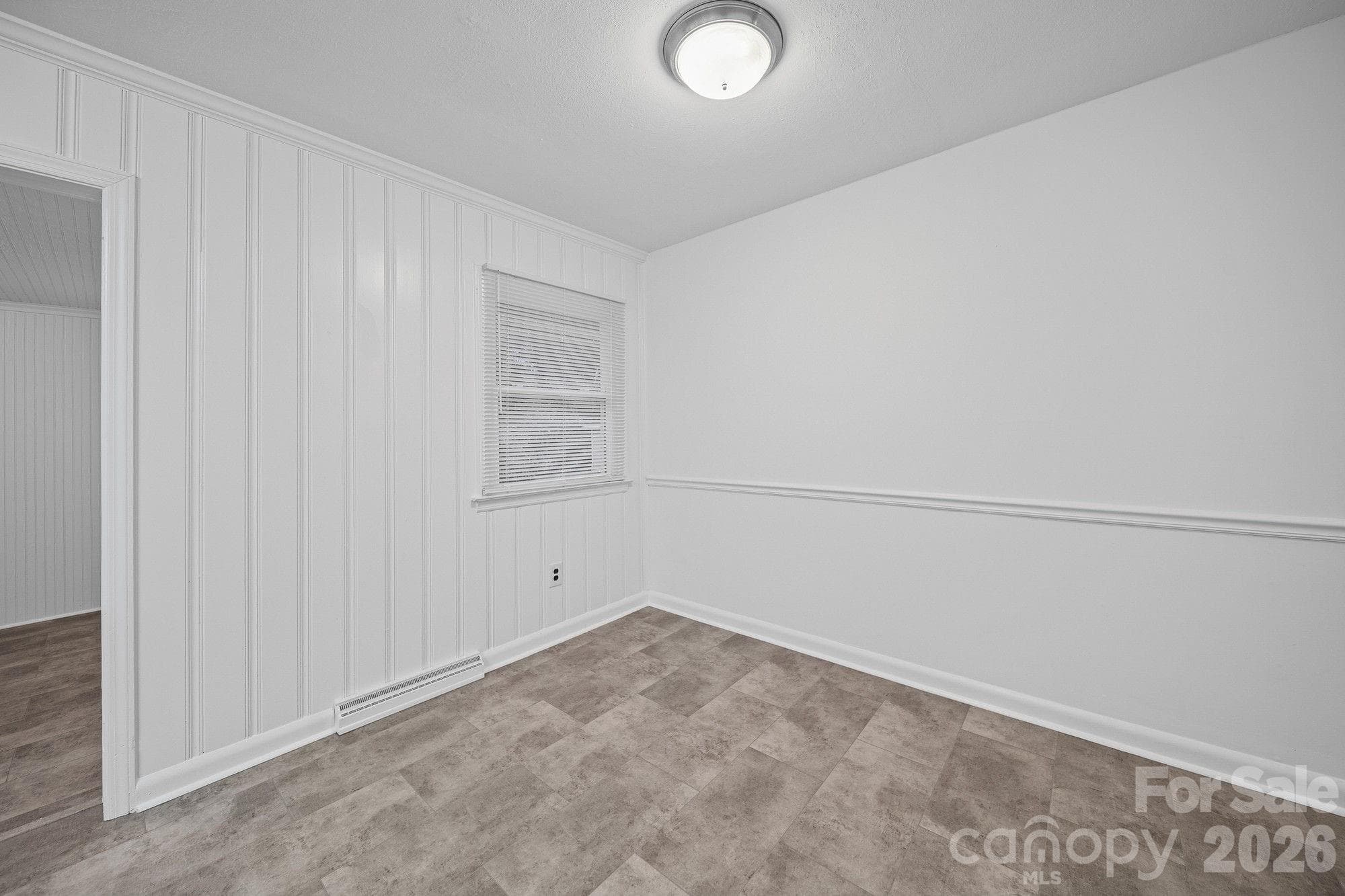 Single Family Residence at 304 Ford Street, Cramerton, photo 8 of 29