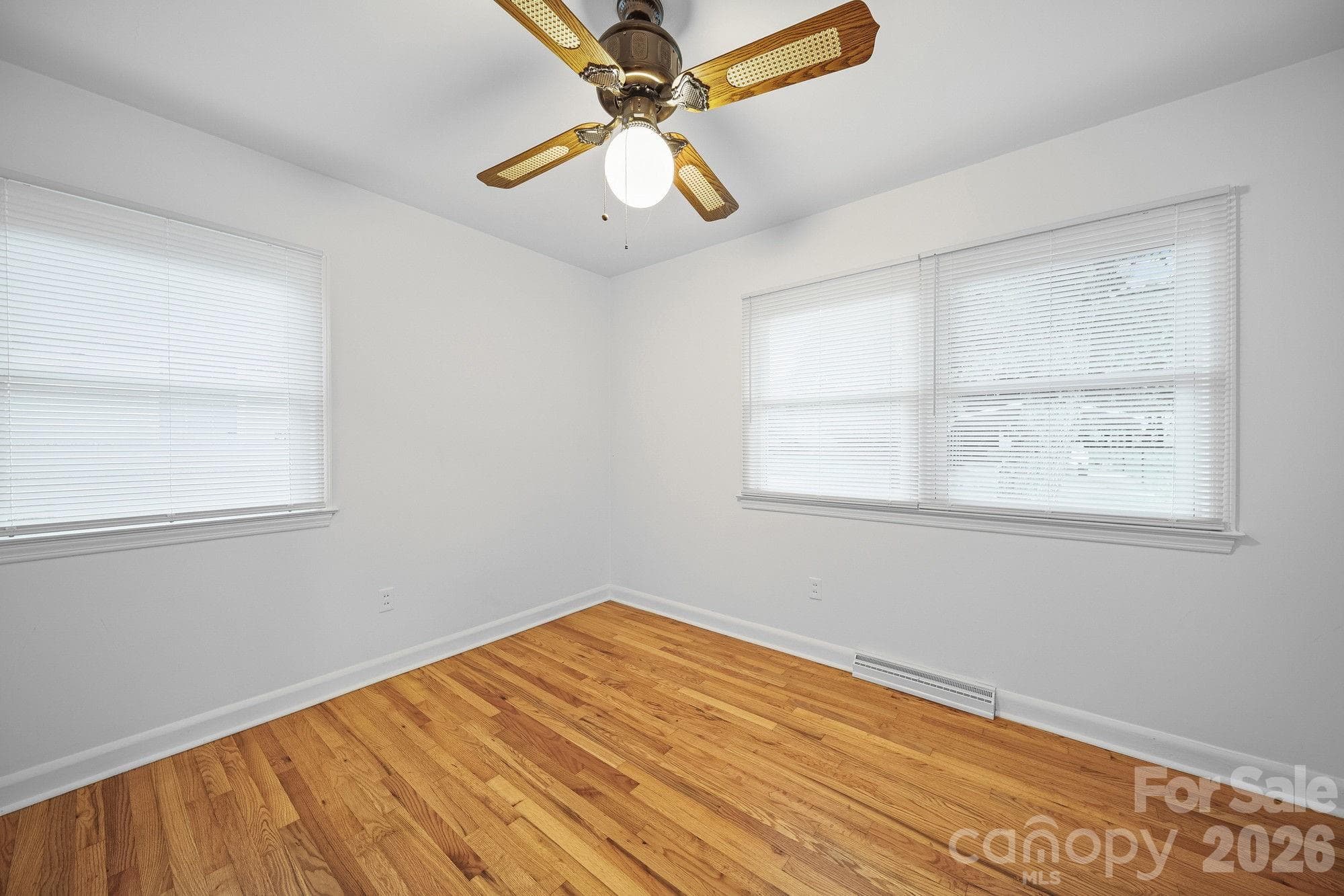 Single Family Residence at 304 Ford Street, Cramerton, photo 20 of 29