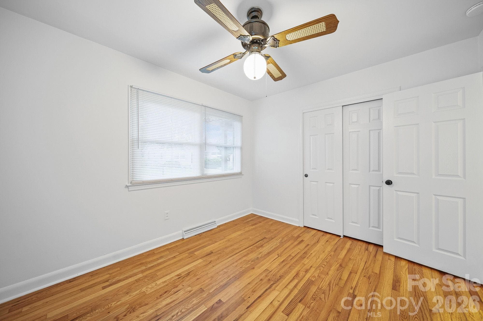 Single Family Residence at 304 Ford Street, Cramerton, photo 21 of 29