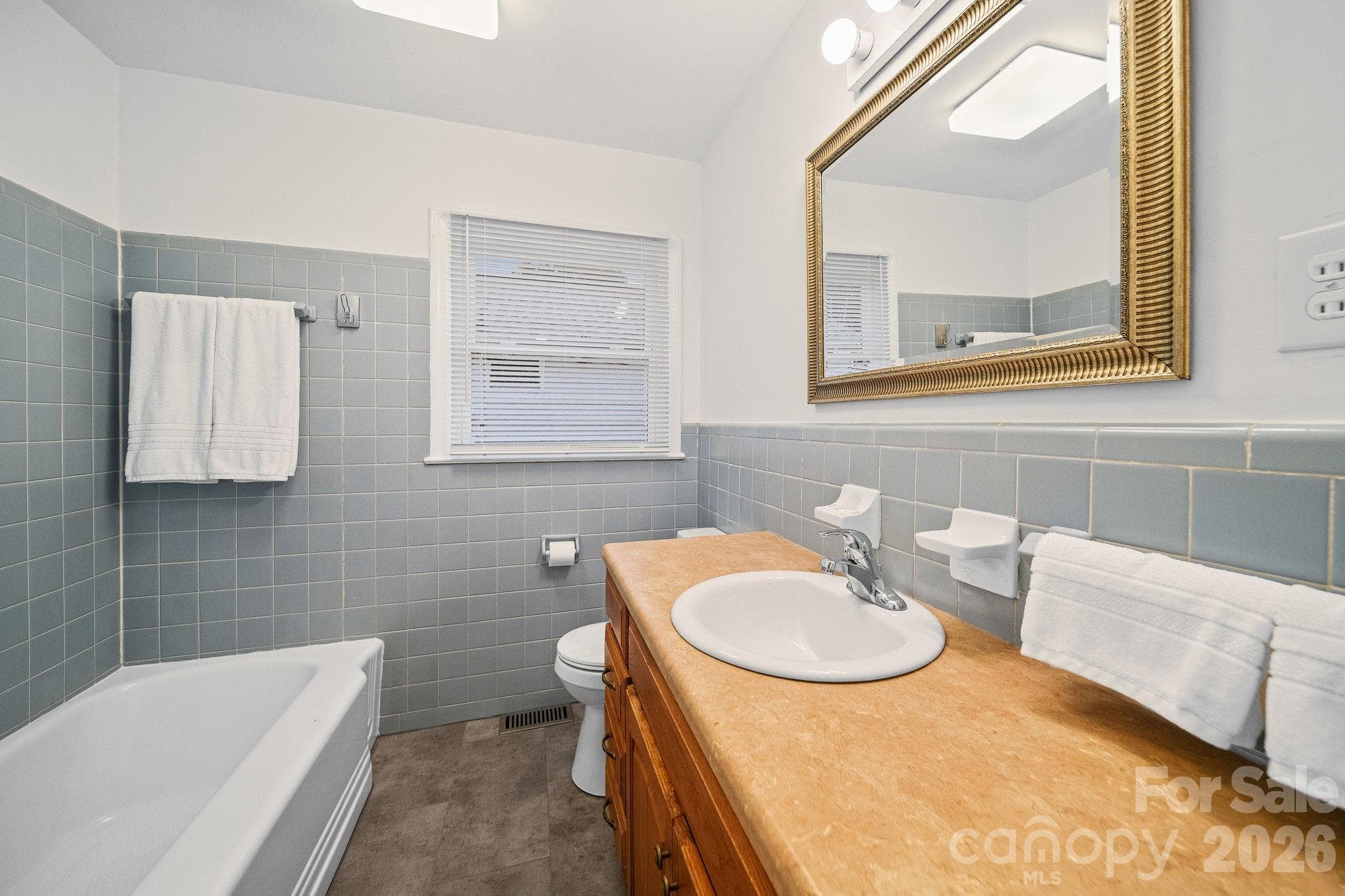 Single Family Residence at 304 Ford Street, Cramerton, photo 22 of 29