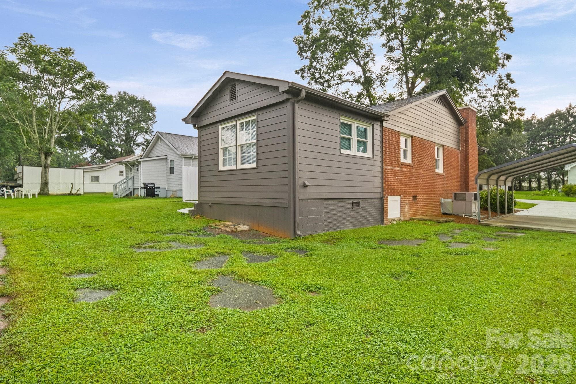 Single Family Residence at 304 Ford Street, Cramerton, photo 28 of 29