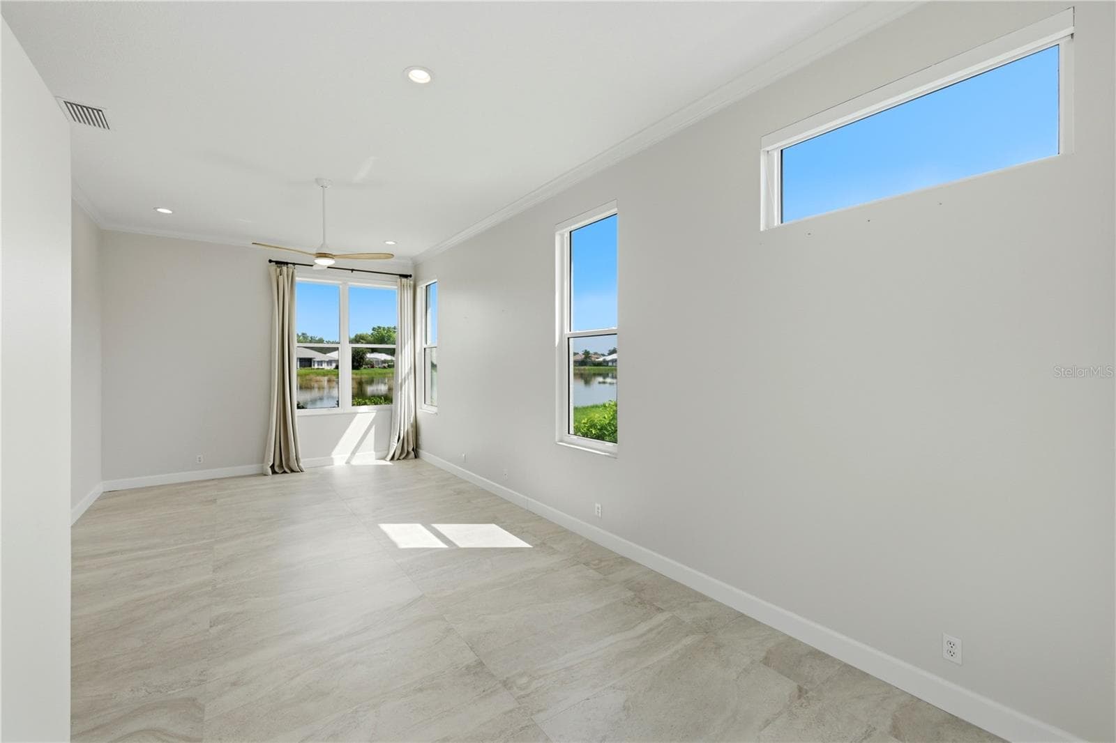 Single Family Residence at 309 S STONE BRIAR CREEK DR, VENICE, photo 49 of 77