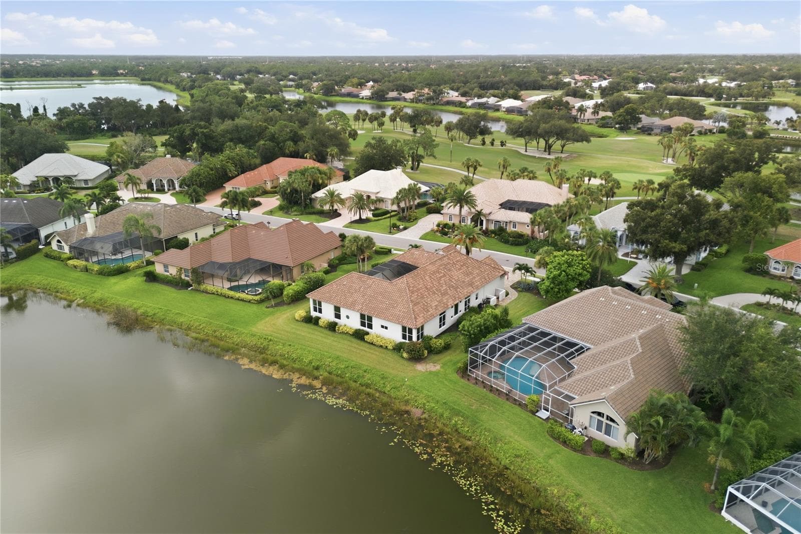 Single Family Residence at 309 S STONE BRIAR CREEK DR, VENICE, photo 58 of 77