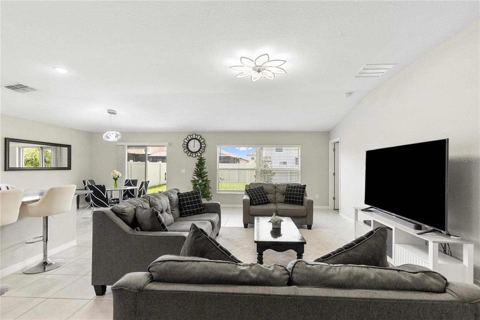 Single Family Residence at 31664 SUN KETTLE LOOP, WESLEY CHAPEL, photo 10 of 53