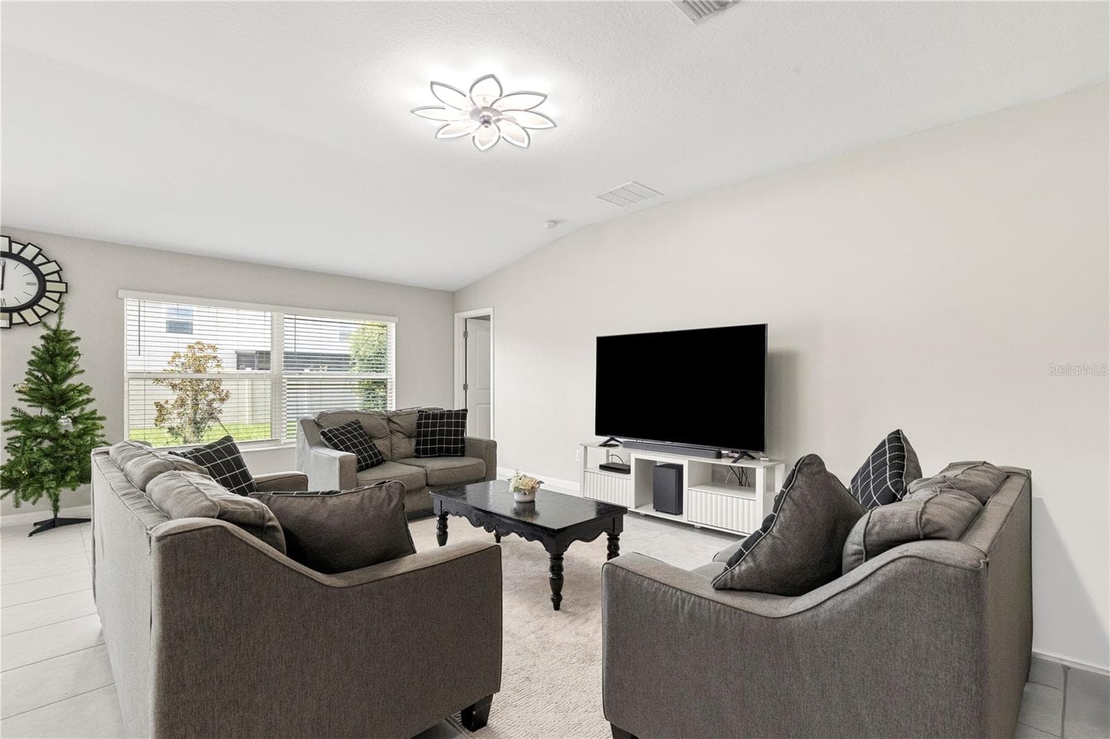 Single Family Residence at 31664 SUN KETTLE LOOP, WESLEY CHAPEL, photo 11 of 53