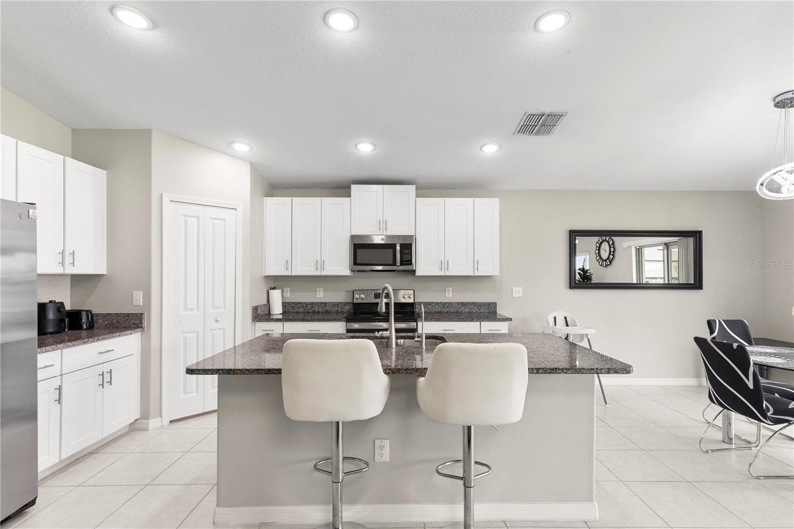 Single Family Residence at 31664 SUN KETTLE LOOP, WESLEY CHAPEL, photo 14 of 53