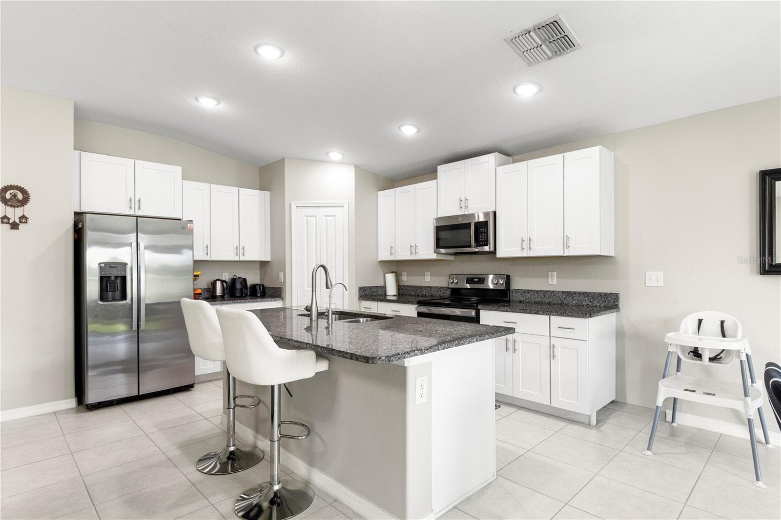 Single Family Residence at 31664 SUN KETTLE LOOP, WESLEY CHAPEL, photo 15 of 53