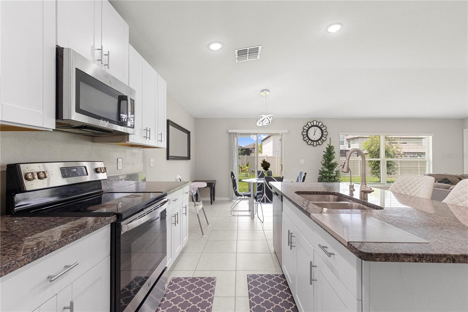 Single Family Residence at 31664 SUN KETTLE LOOP, WESLEY CHAPEL, photo 18 of 53