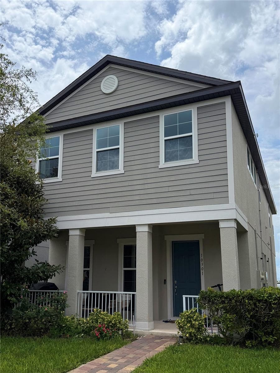 10301 AUSTRINA OAK LOOP