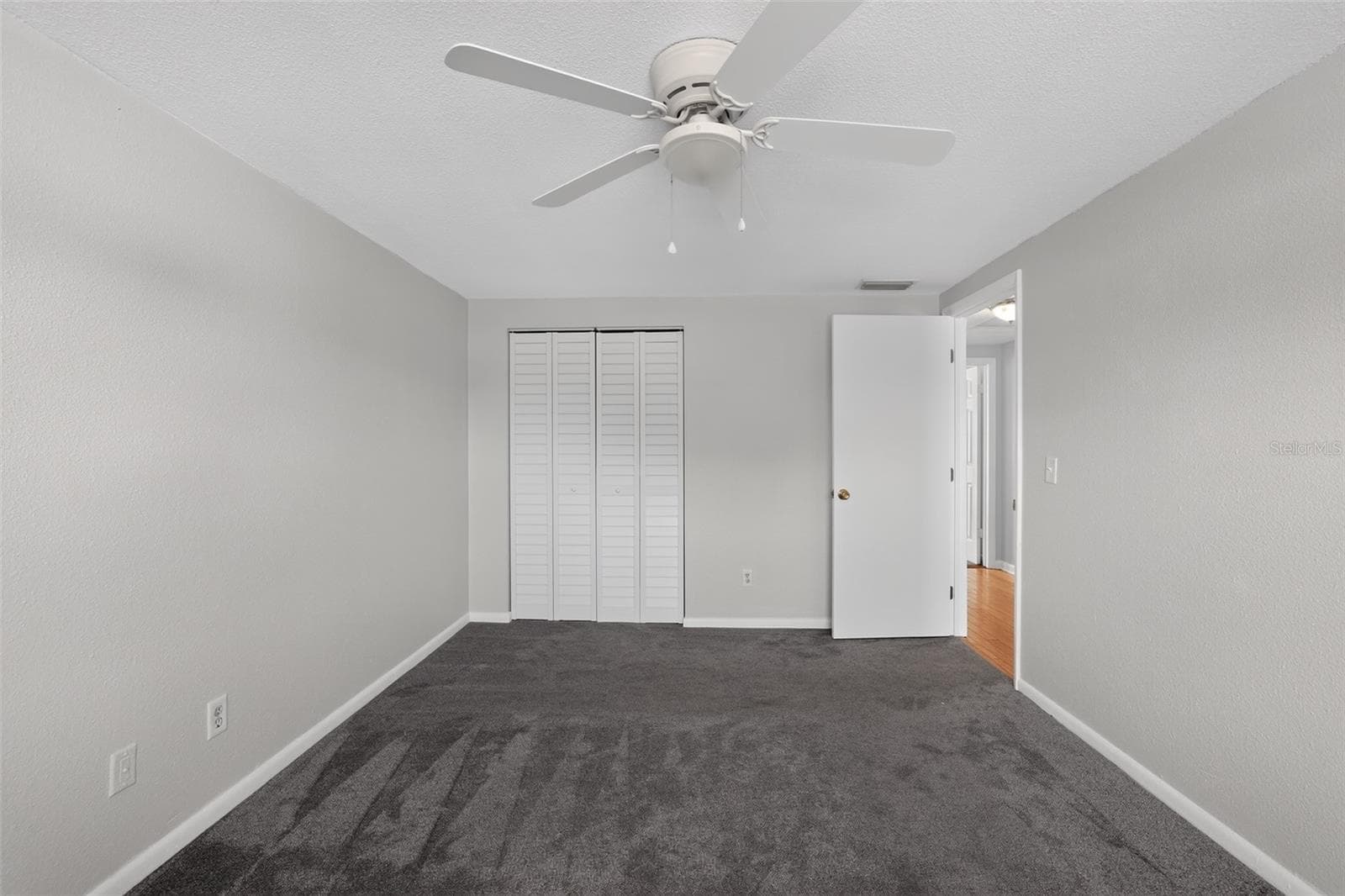 Single Family Residence at 7001 BAYWOOD CT, TAMPA, photo 21 of 37
