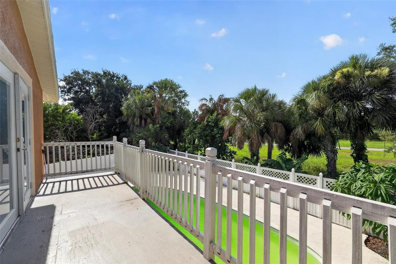 Single Family Residence at 7001 BAYWOOD CT, TAMPA, photo 30 of 37