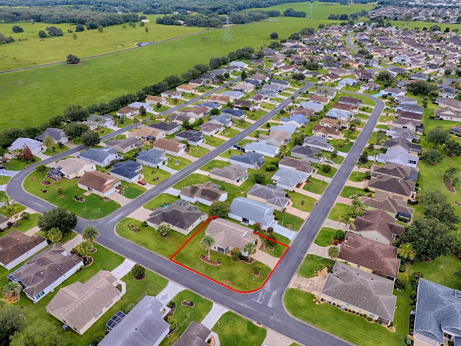 Beautiful Neighborhood - 250 ARBELLA LOOP, THE VILLAGES
