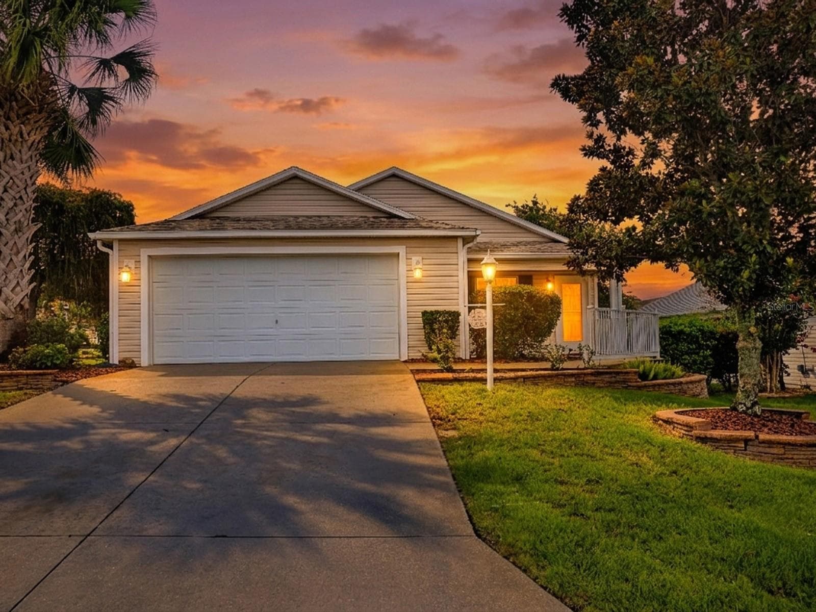 Twilight - 250 ARBELLA LOOP, THE VILLAGES