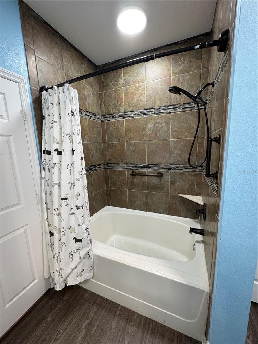 Condominium at 9288 LAKE CHASE ISLAND WAY, TAMPA, photo 24 of 63