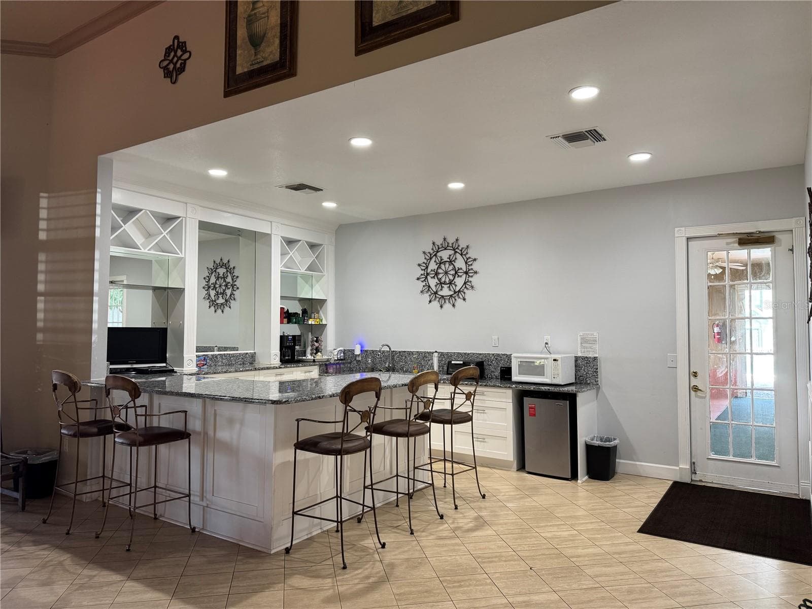 Condominium at 9288 LAKE CHASE ISLAND WAY, TAMPA, photo 42 of 63
