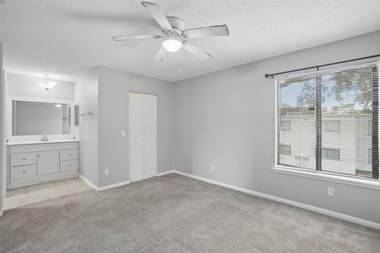 Master Bedroom - 1310 MOUNTAIN VIEW DR #105, TAMPA