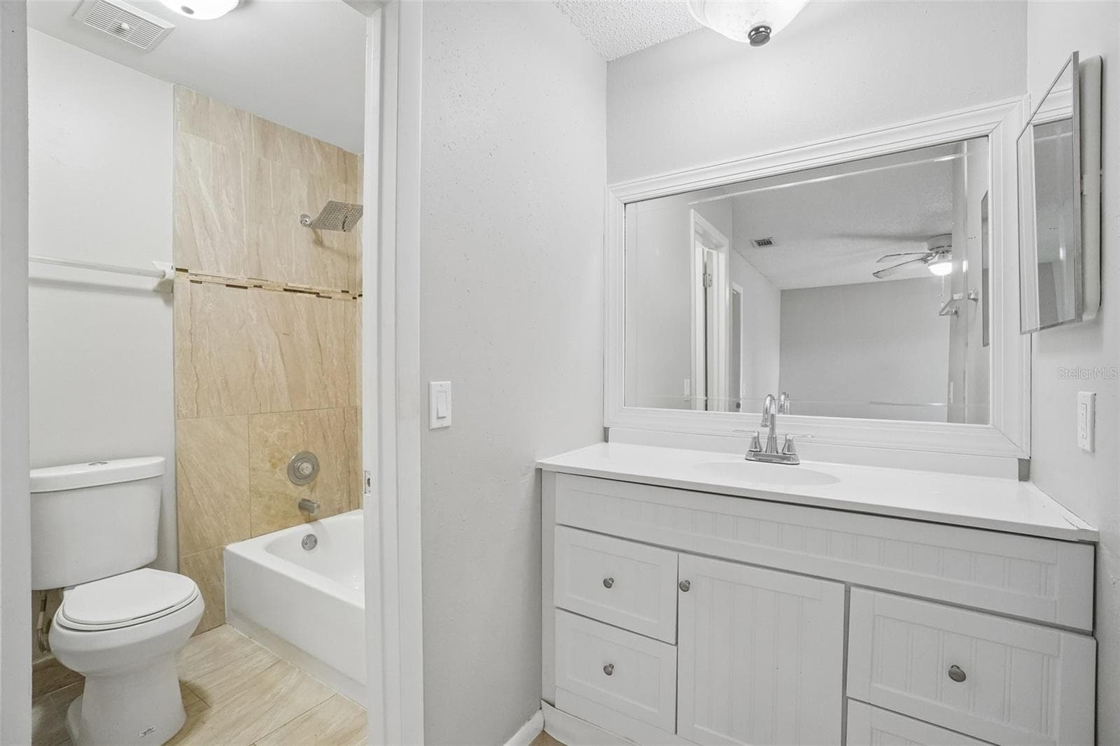 Master Bathroom - Vanity Area - 1310 MOUNTAIN VIEW DR #105, TAMPA
