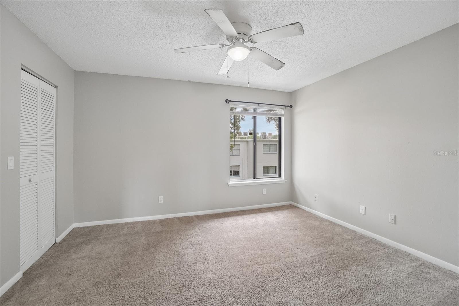 Front Bedroom - 1310 MOUNTAIN VIEW DR #105, TAMPA