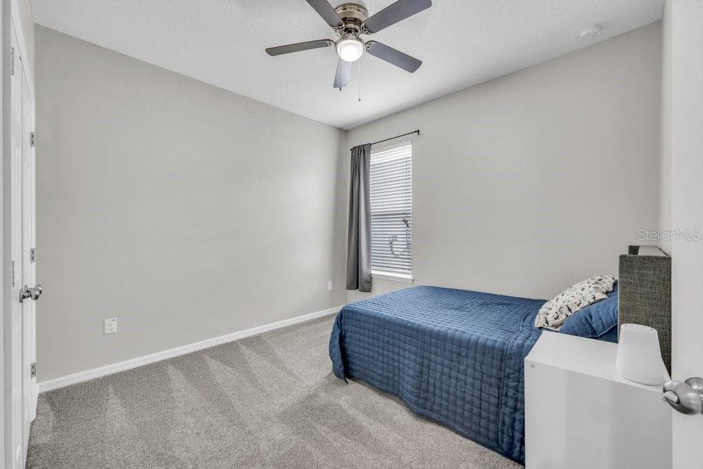 Single Family Residence at 17651 BRIGHT WHEAT DR, LITHIA, photo 25 of 42