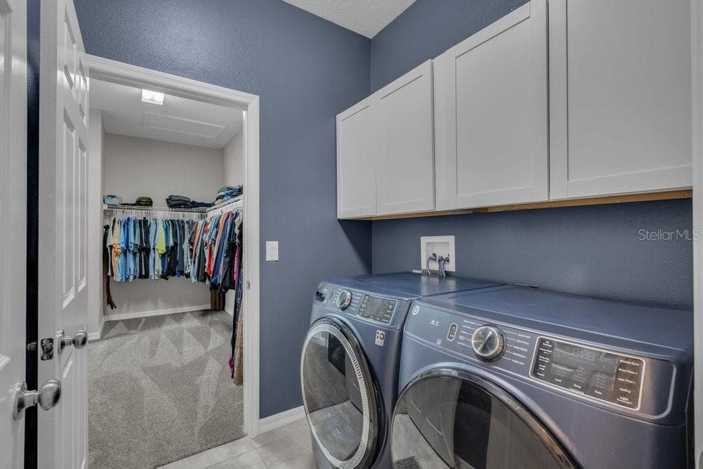 Single Family Residence at 17651 BRIGHT WHEAT DR, LITHIA, photo 27 of 42