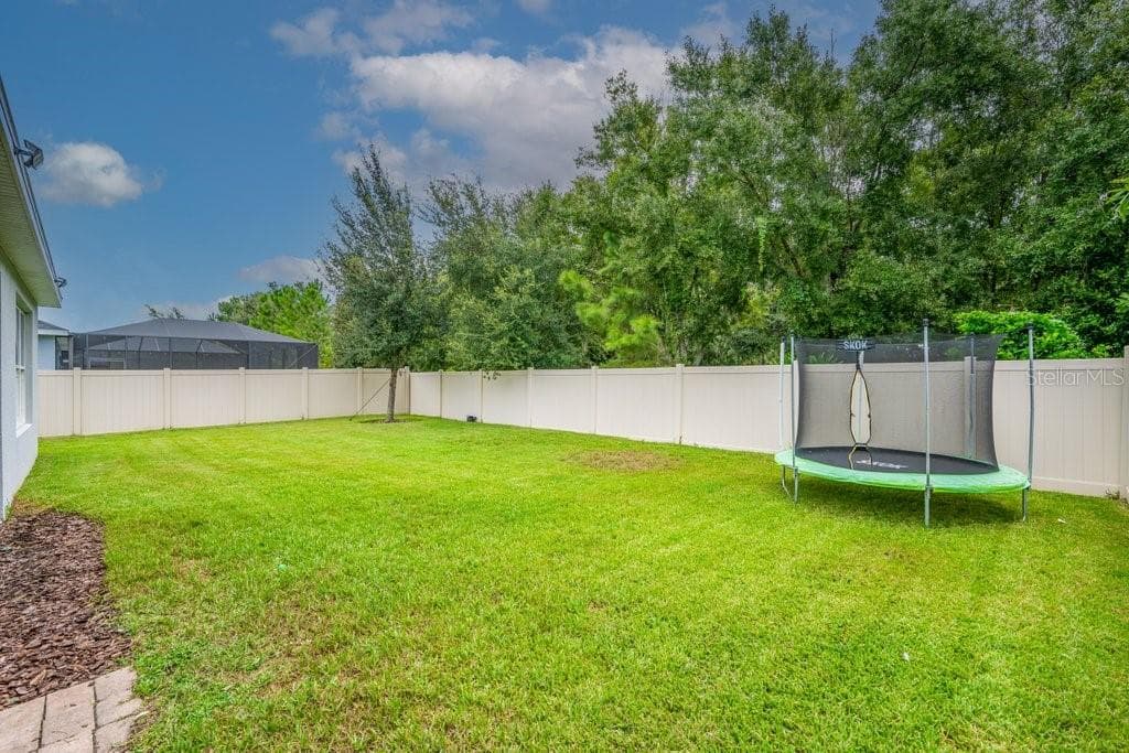 Single Family Residence at 17651 BRIGHT WHEAT DR, LITHIA, photo 28 of 42