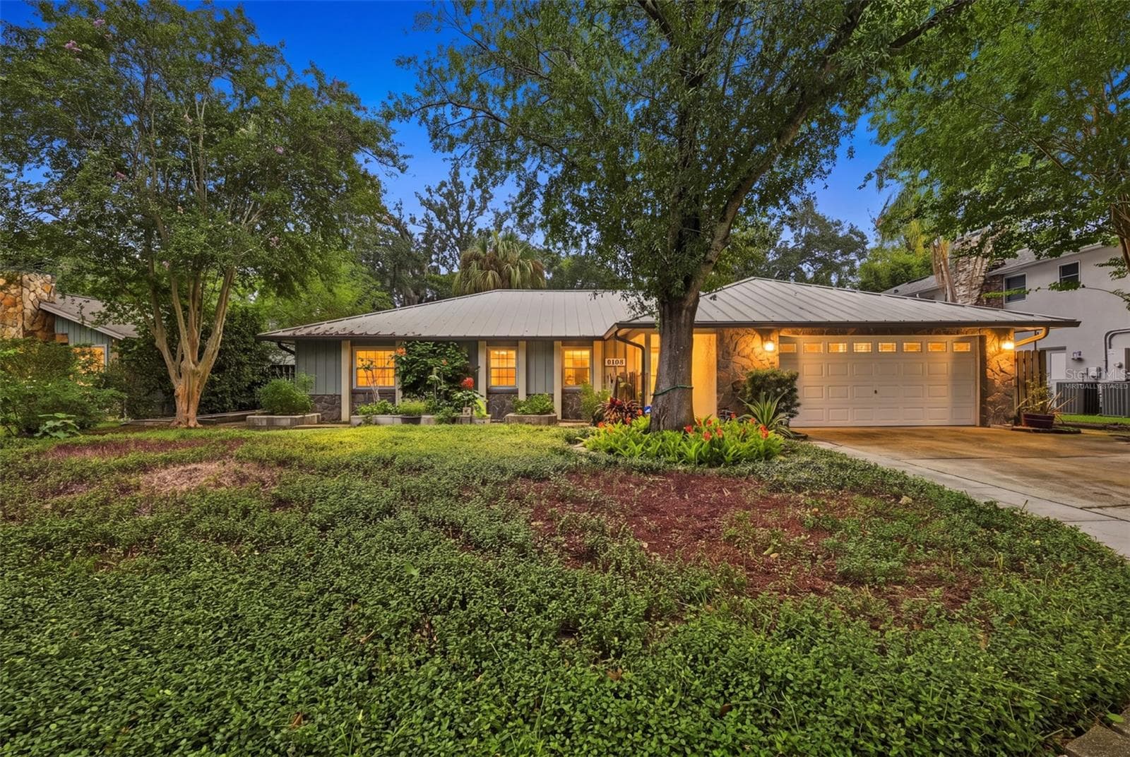 Virtually Staged - 2107 W FORE DR, TAMPA