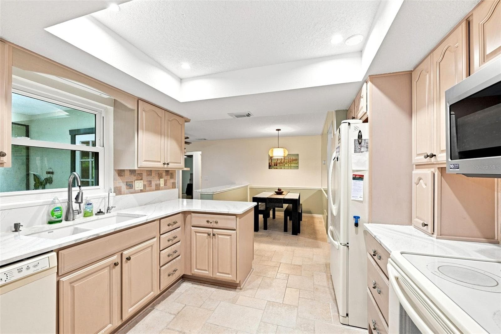Single Family Residence at 2107 W FORE DR, TAMPA, photo 2 of 52