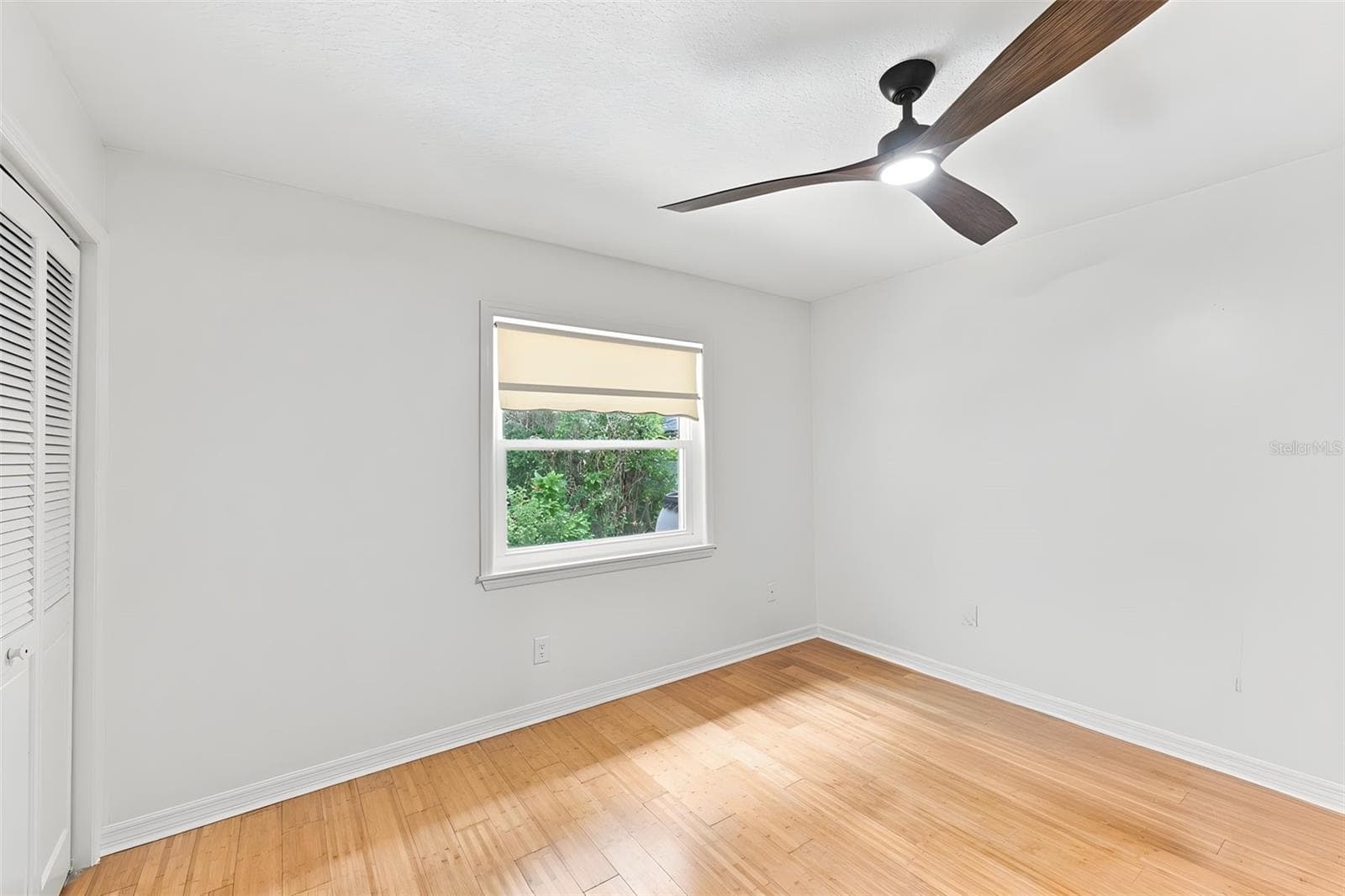 Single Family Residence at 2107 W FORE DR, TAMPA, photo 8 of 52