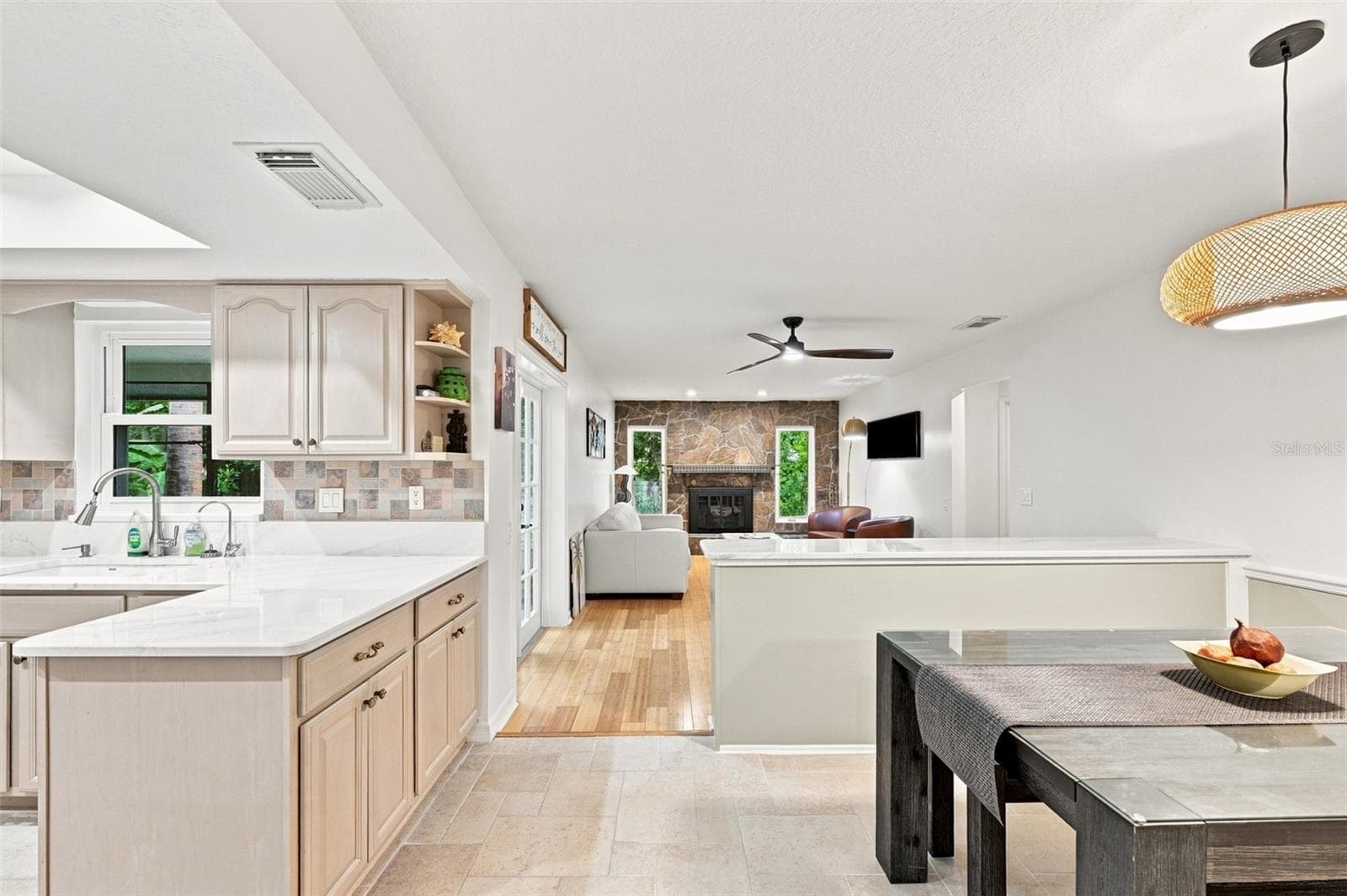 Single Family Residence at 2107 W FORE DR, TAMPA, photo 20 of 52