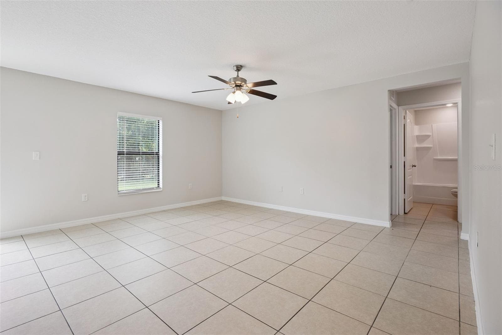 Single Family Residence at 35669 ROSE MOSS AVE, LEESBURG, photo 12 of 38