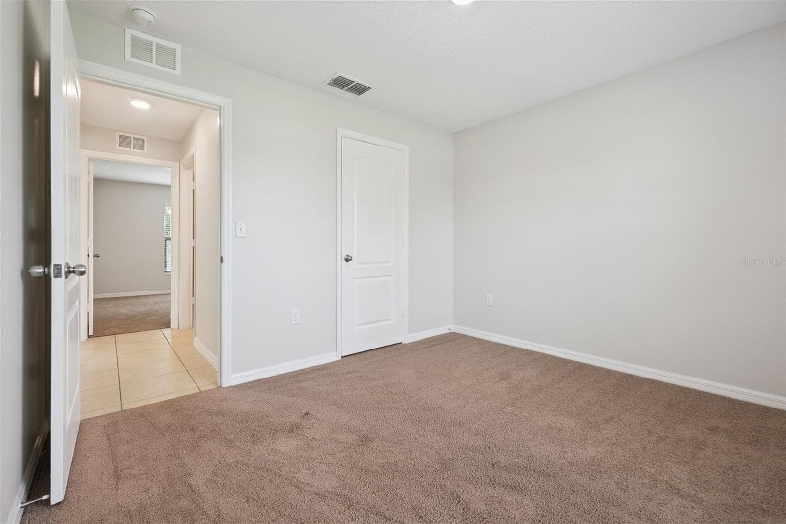 Single Family Residence at 35669 ROSE MOSS AVE, LEESBURG, photo 13 of 38