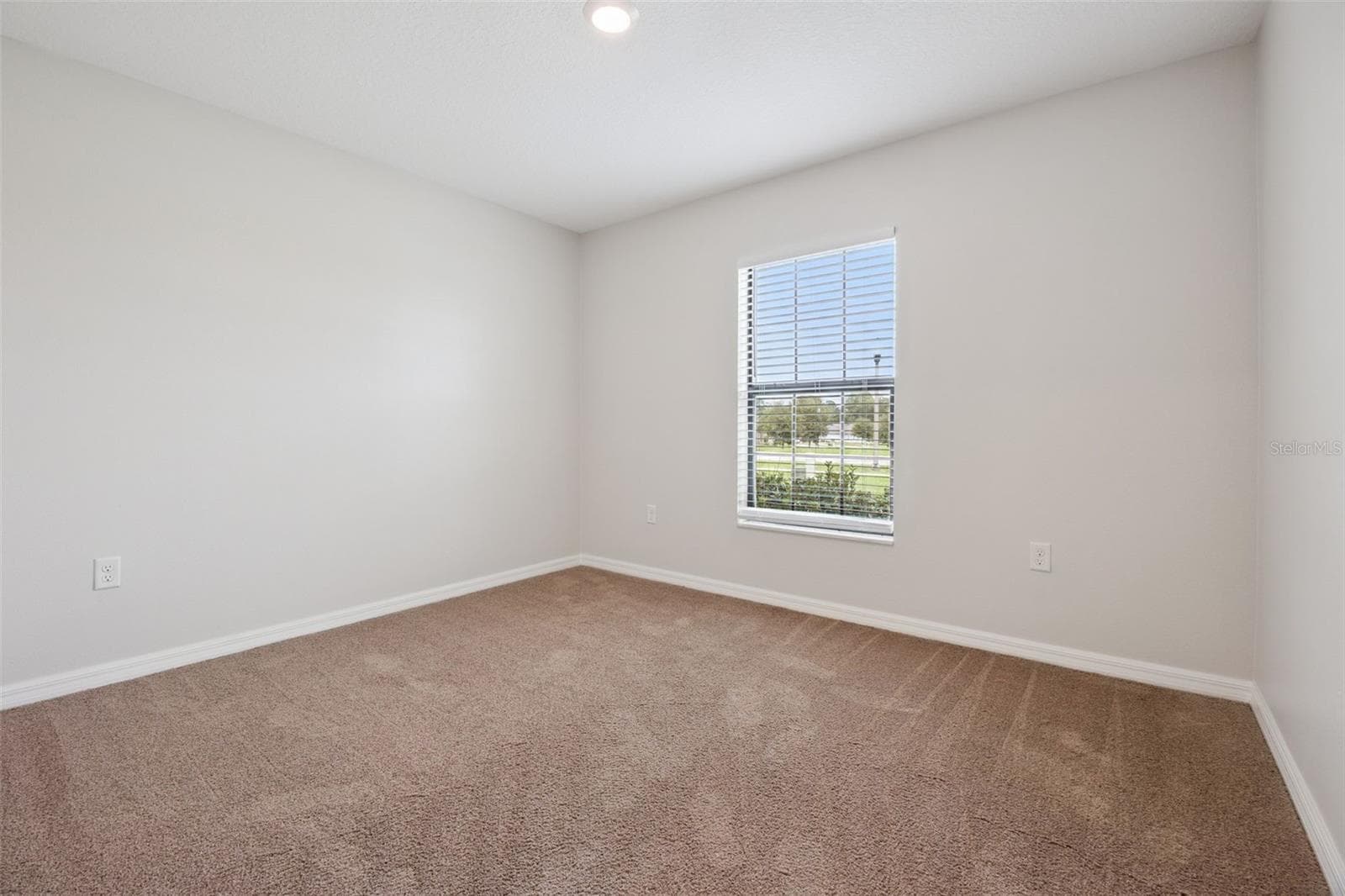 Single Family Residence at 35669 ROSE MOSS AVE, LEESBURG, photo 19 of 38