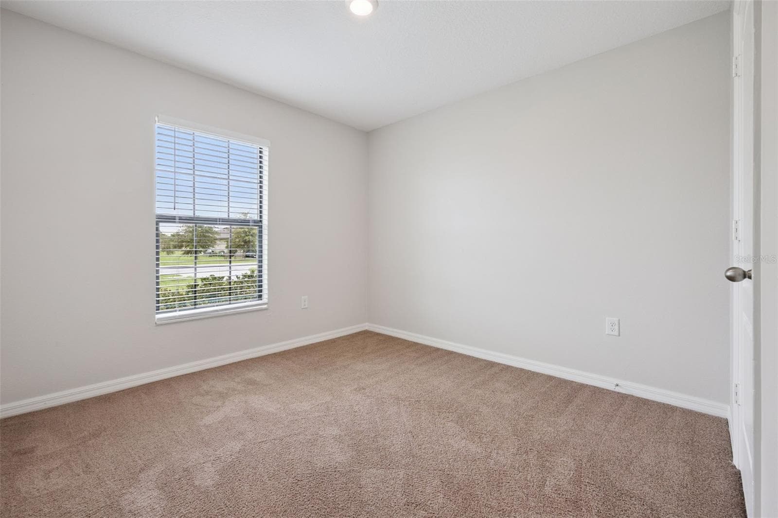 Single Family Residence at 35669 ROSE MOSS AVE, LEESBURG, photo 22 of 38