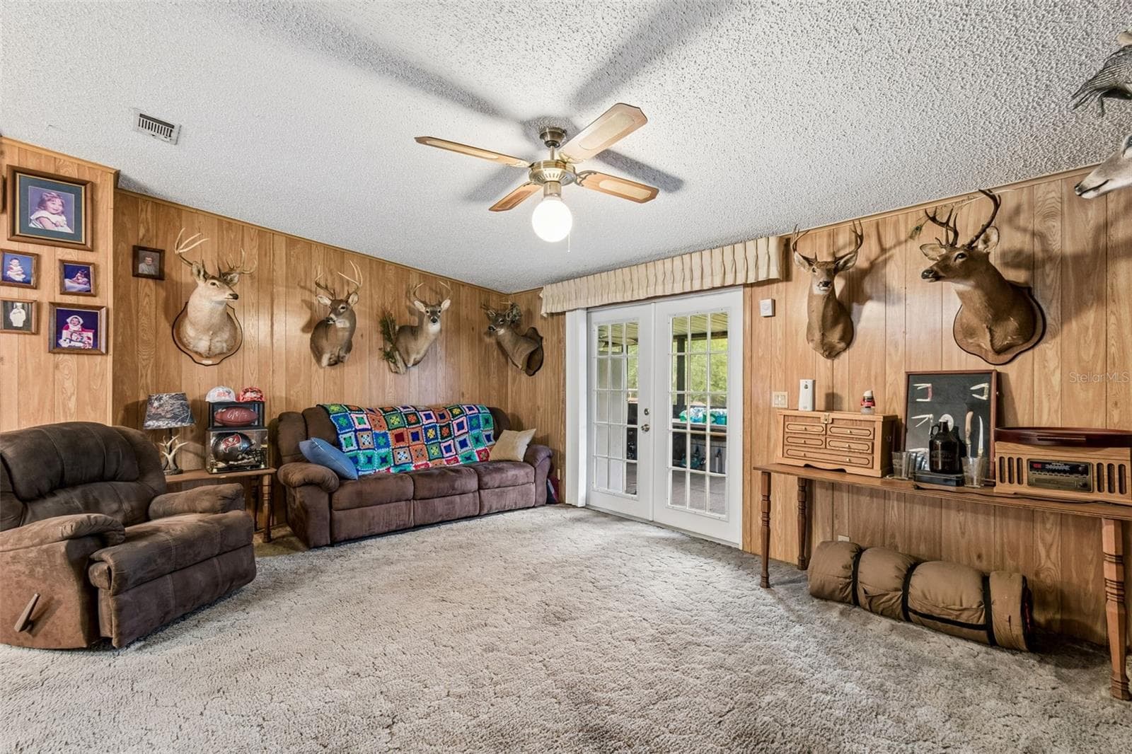 Manufactured Home at 6325 OAKVIEW LN, LAKELAND, photo 7 of 47