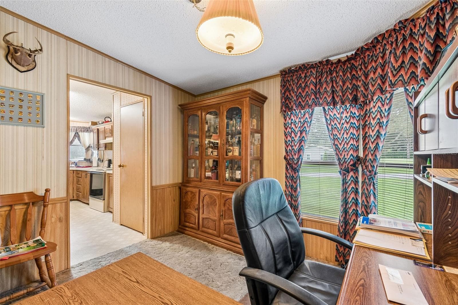 Manufactured Home at 6325 OAKVIEW LN, LAKELAND, photo 9 of 47