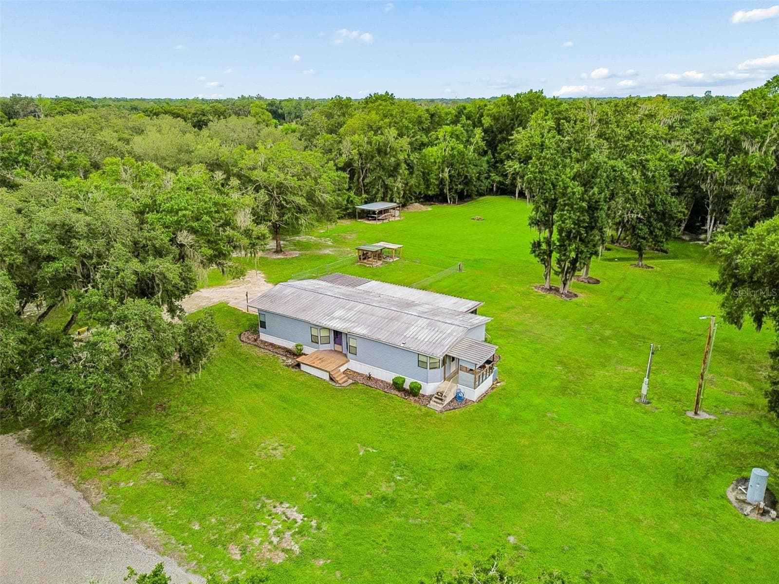 Manufactured Home at 6325 OAKVIEW LN, LAKELAND, photo 43 of 47