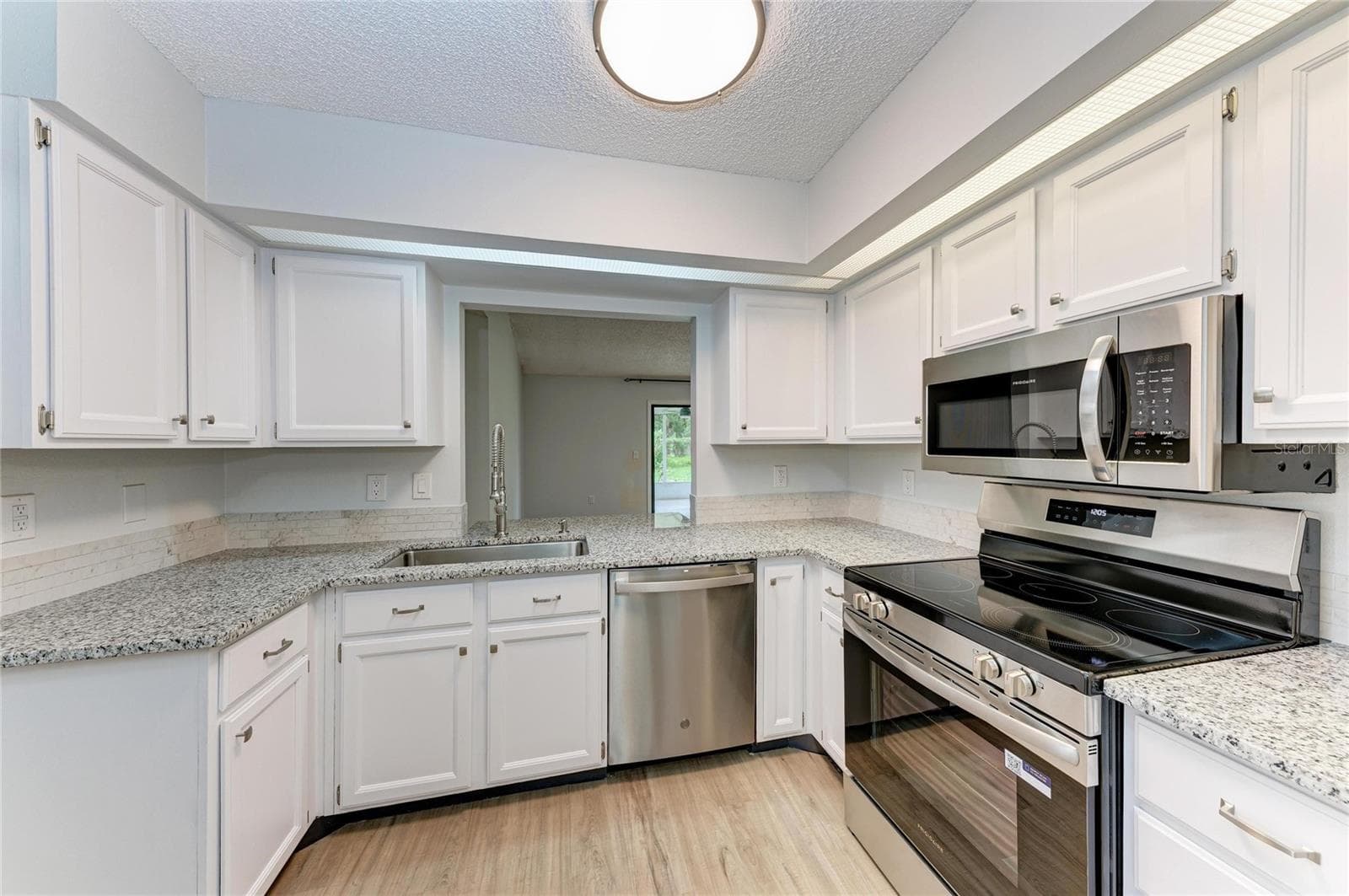 Single Family Residence at 5506 82ND AVENUE DR E, PALMETTO, photo 16 of 43