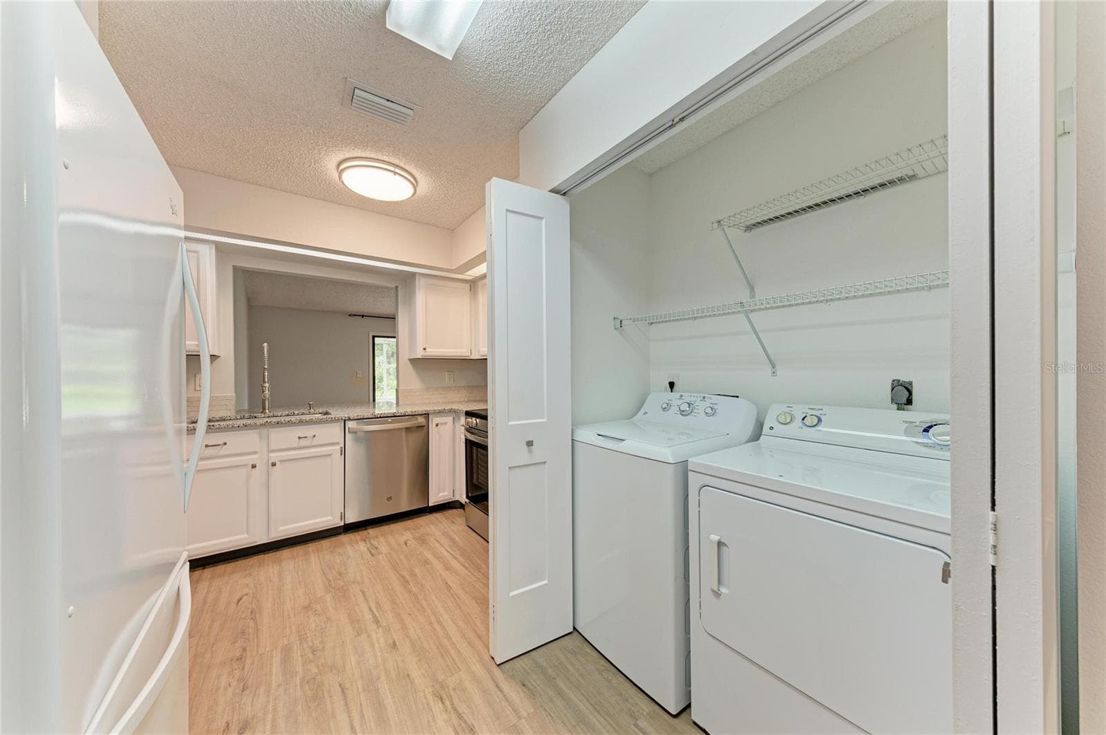 Laundry closet - 5506 82ND AVENUE DR E, PALMETTO