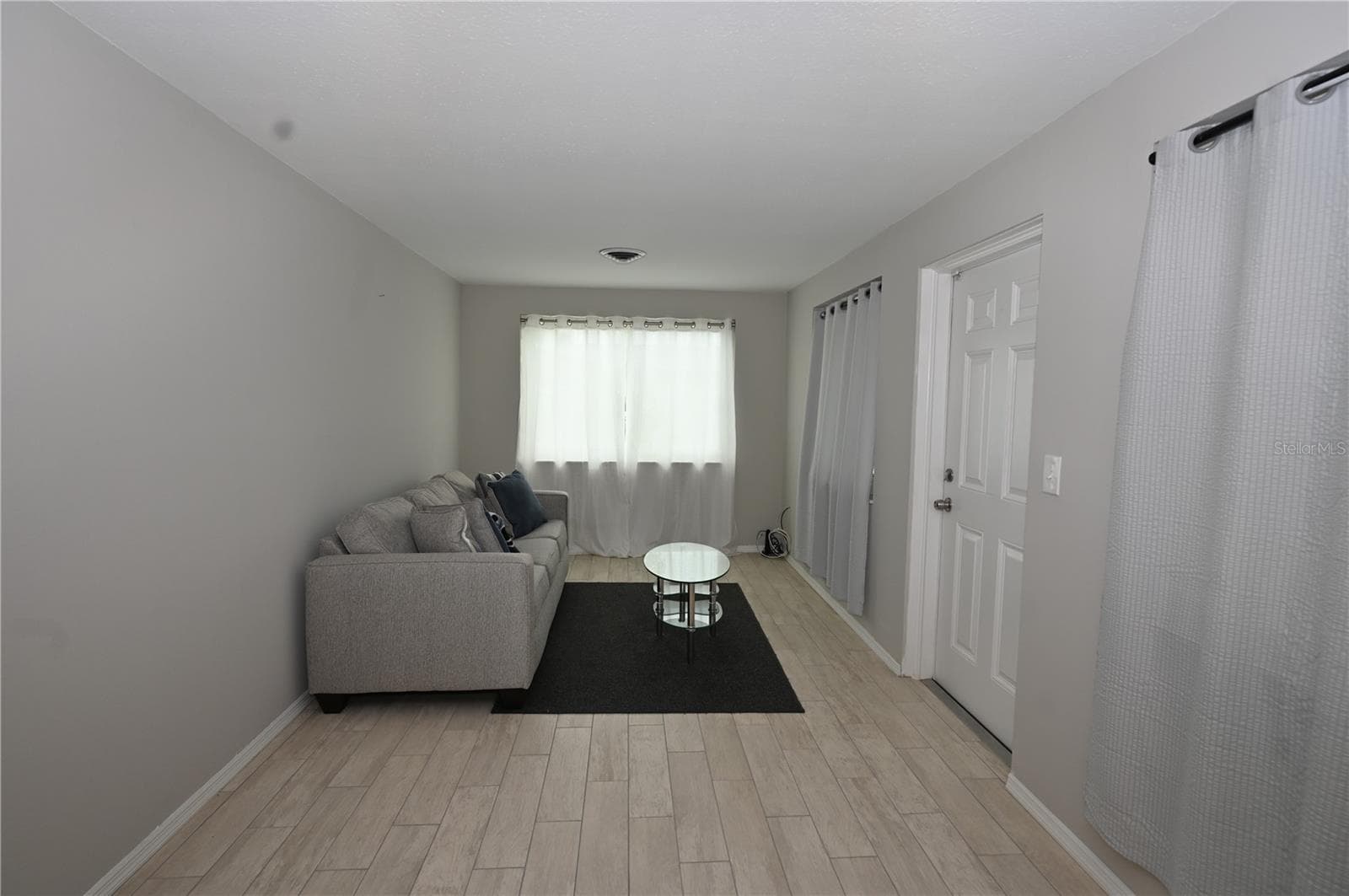 Single Family Residence at 1620 MORNING DOVE LN, ENGLEWOOD, photo 7 of 39