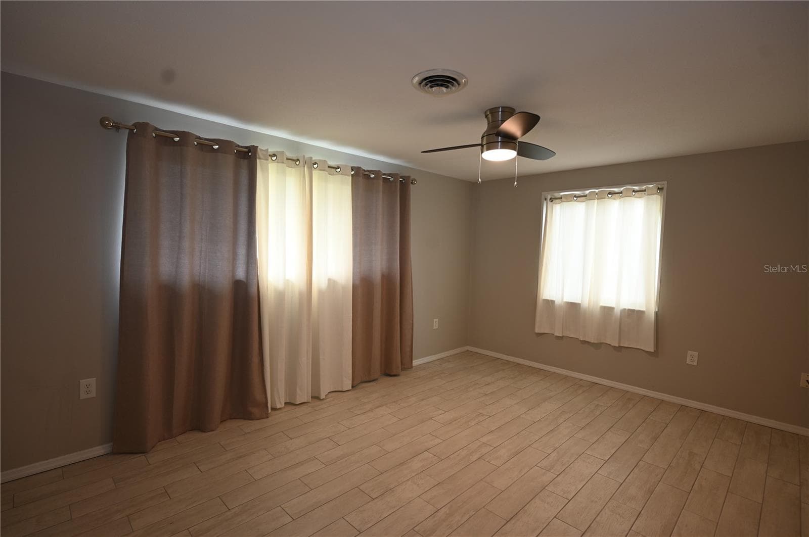 bed 1 - 1620 MORNING DOVE LN, ENGLEWOOD