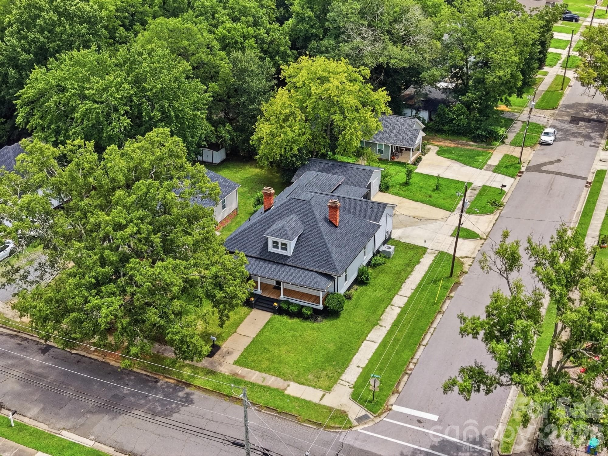 Single Family Residence at 327 S Spruce Street, Rock Hill, photo 2 of 26
